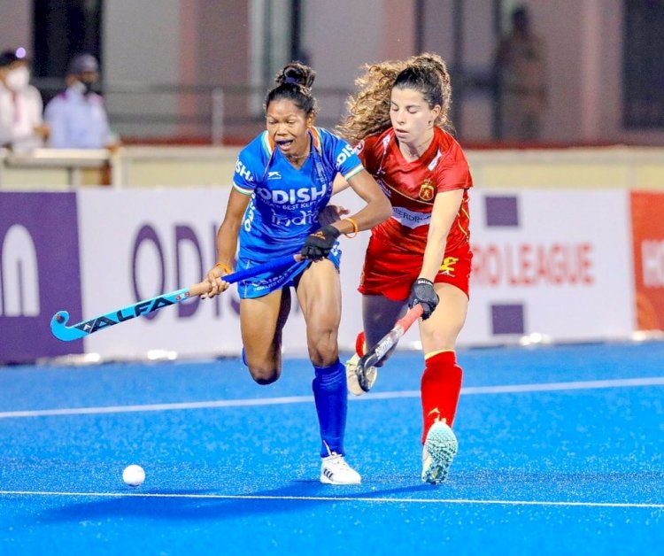 Hockey: Indian eves down Spain in Pro League