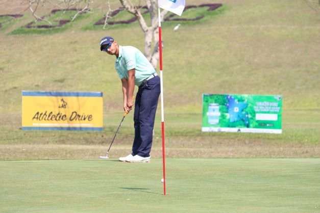Golf: Kaul powers into five-shot lead at MBCO